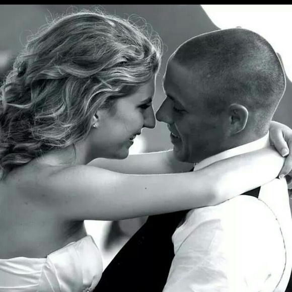 Profile Picture of Faith Badyna (@faithbadyna) on Poshmark