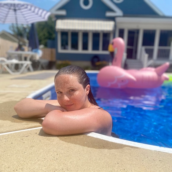 Profile Picture of Cassandra Chambers (@cchamb16) on Poshmark