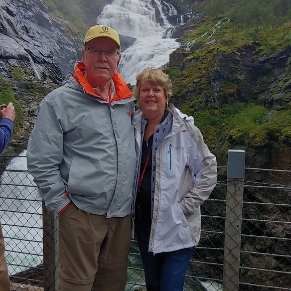 Profile Picture of Patrick Mueller (@patrickmueller) on Poshmark