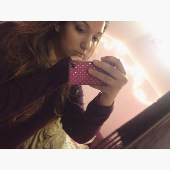 Profile Picture of Erica Goncalves (@imaericag) on Poshmark