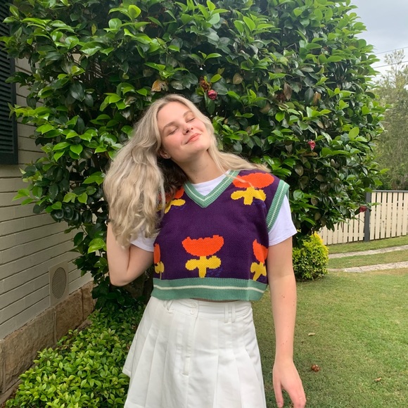 Profile Picture of Bronte Savvas (@brontesavvas) on Poshmark