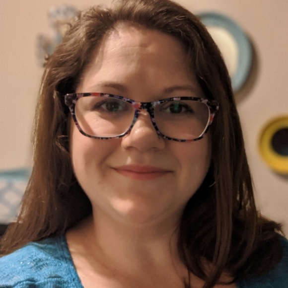 Profile Picture of Michele Catellier (@mcatellier1) on Poshmark