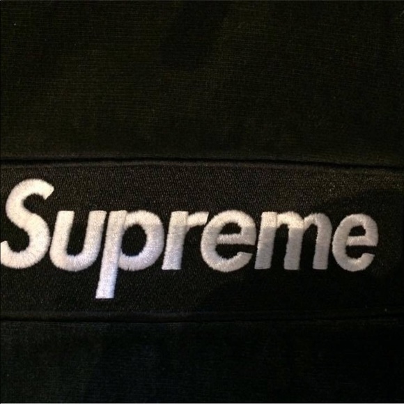 Profile Picture of Cameron Robbins (@cameronrobbins) on Poshmark