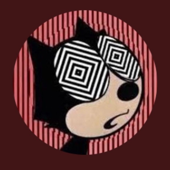 Profile Picture of Chris Ochoa (@chris_ochoa) on Poshmark
