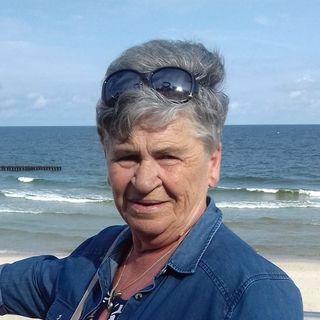 Profile Picture of Aleksandra Abramowicz (@aleksandra.abramowicz1) on Facebook
