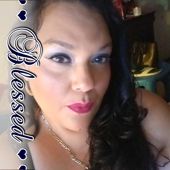 Profile Picture of Tamara Tamariz (@ttamariz) on Poshmark