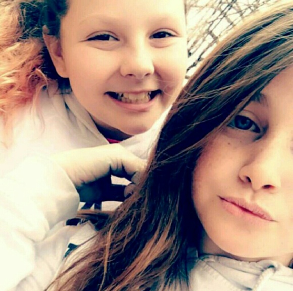 Profile Picture of Hanna Bixby (@hannalynn1295) on Poshmark