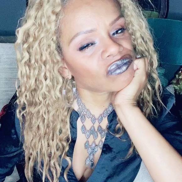 Profile Picture of Mychelle Dangerfield (@ellehcym) on Poshmark