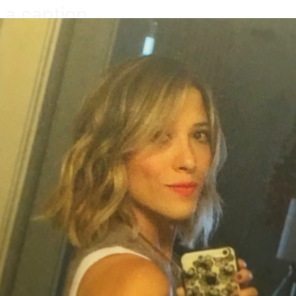 Profile Picture of Pamela Alvarez (@pikispame) on Poshmark