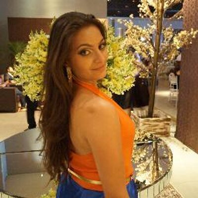 Profile Picture of Amanda Murad (@amandamurad) on Twitter