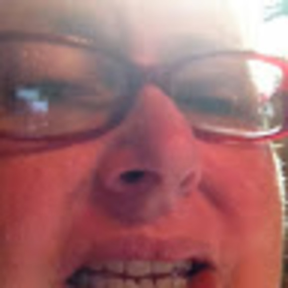 Profile Picture of Janet Mcdaniel (@mcdaniel096) on Poshmark