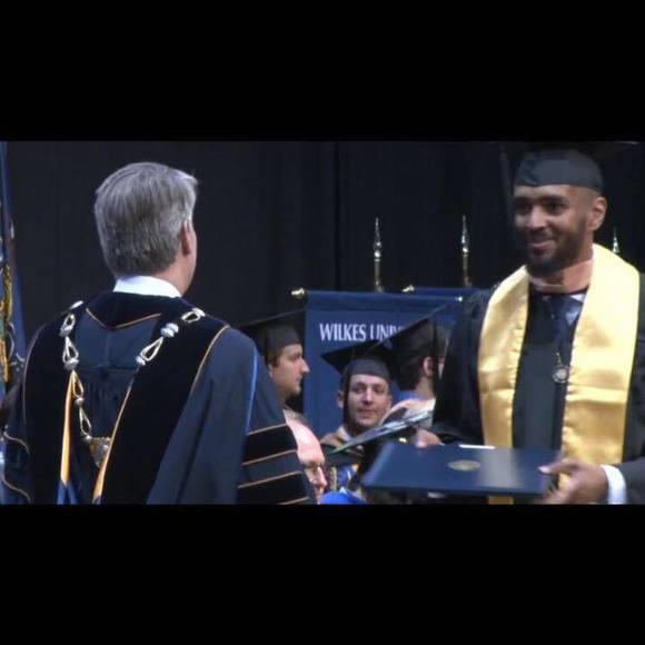 Abdullah Fallata - Poshmark Profile Picture of Abdullah Fallata (@abdullah1991) on Poshmark