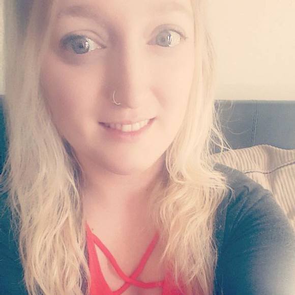 Profile Picture of Emily Martz (@emmyy91) on Poshmark