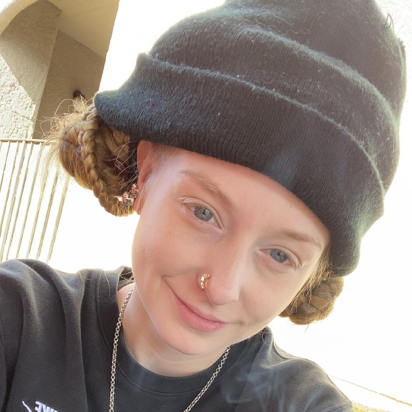 Profile Picture of Jessica Sikma (@sikma27) on Poshmark