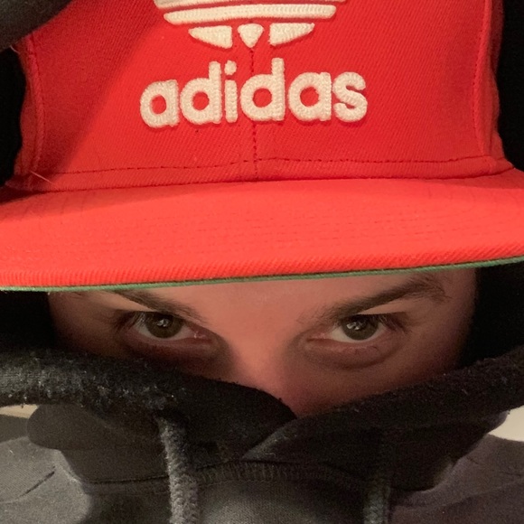 Kyle Meeker - Poshmark Profile Picture of Kyle Meeker (@kmeeker00) on Poshmark