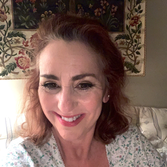 Profile Picture of Sharon Bassell (@sharonbassell) on Poshmark