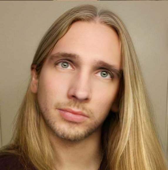 Profile Picture of David Shaefer (@david_shaefer) on Poshmark