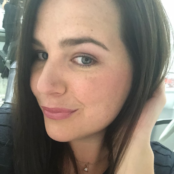 Profile Picture of Megan Hartsook (@mlhartsook) on Poshmark