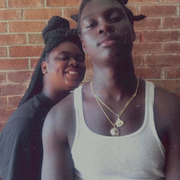 Profile Picture of Jasmine Warren (@jazzymakes) on Poshmark