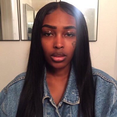 Profile Picture of ShakilaBrown (@shakila_brown) on Twitter