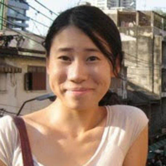 Profile Picture of Robin Zheng (@zruobing) on Poshmark