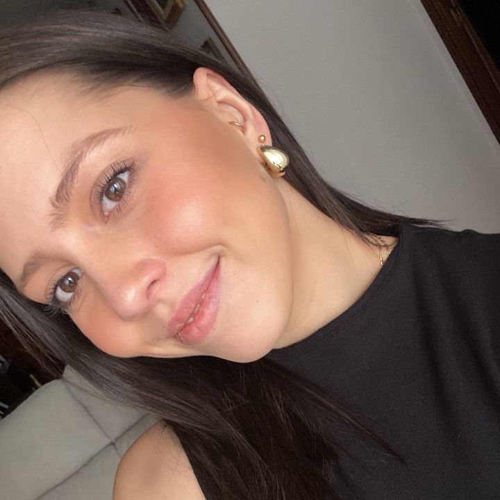 Profile Picture of Paula Tello (@paulatelloo) on Tiktok
