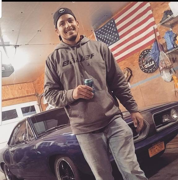 Profile Picture of Joe Stearns (@joespro44) on Poshmark