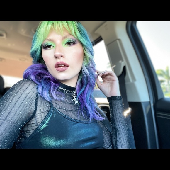 Brianna Cartaya - Poshmark Profile Picture of Brianna Cartaya (@bri_cartaya17) on Poshmark