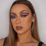 Profile Picture of ⠀⠀⠀⠀⠀⠀ ⠀⠀ ⠀Rebecca Molloy (@rebeccamolloymakeup) on Instagram