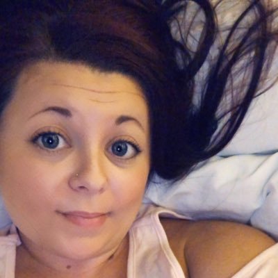 Profile Picture of Crystal D (@crystal_day) on Twitter