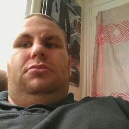 Profile Picture of Jason Bare (@sealboy29) on Twitter