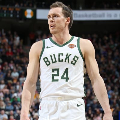 Profile Picture of Pat Connaughton (@pconnaughton) on Twitter