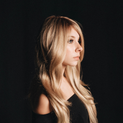 Profile Picture of Anna Graceman (@AnnaGraceman) on Twitter