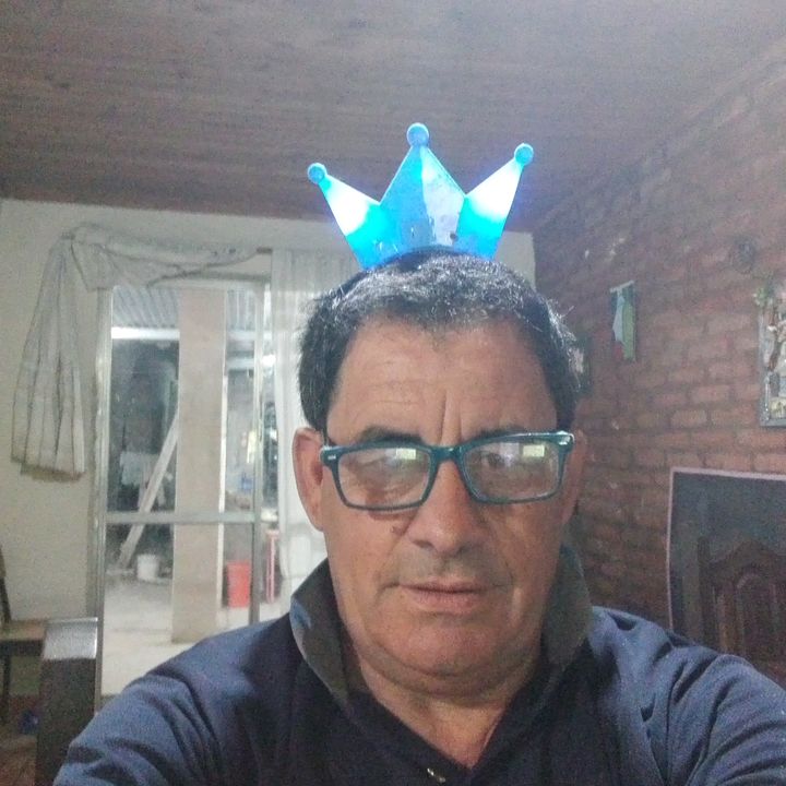 Profile Picture of julio Farias (@chichefarias) on Tiktok