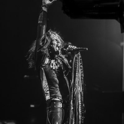 Profile Picture of Chris VanDahl (@IamNotStevenT) on Twitter