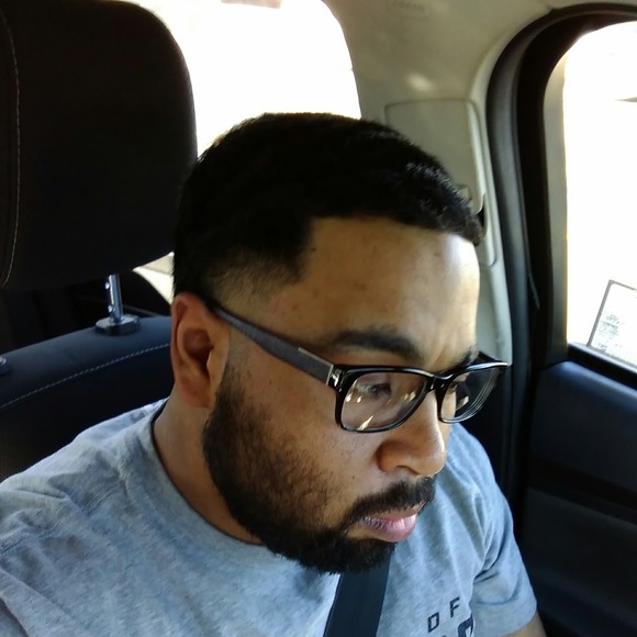 Profile Picture of Justin Higgs (@justinhiggs) on Poshmark