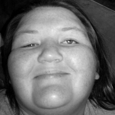 Profile Picture of April Cooley (@tinkerbell1381) on Twitter