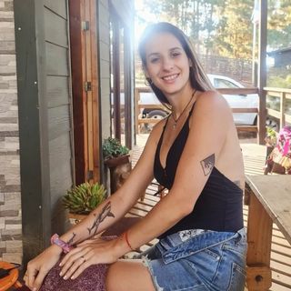 Profile Picture of Valentina Ratmiroff (@valratmiroff) on Instagram