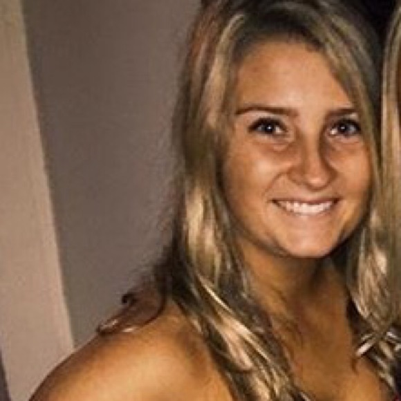 Profile Picture of Meagan Keefe (@megkeefe11) on Poshmark