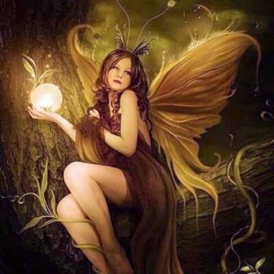 Profile Picture of Connie Robles (@connierobles72) on Twitter