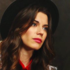 Profile Picture of Ruby Lucas (@TheWolfInRed) on Twitter