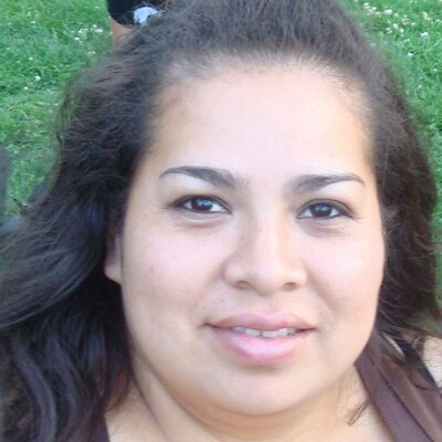 Profile Photo of Reina Castillo (@reinacastillo) on Twitter