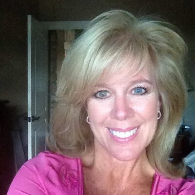 Profile Picture of Julie Bertsch (@terpjulie) on Twitter