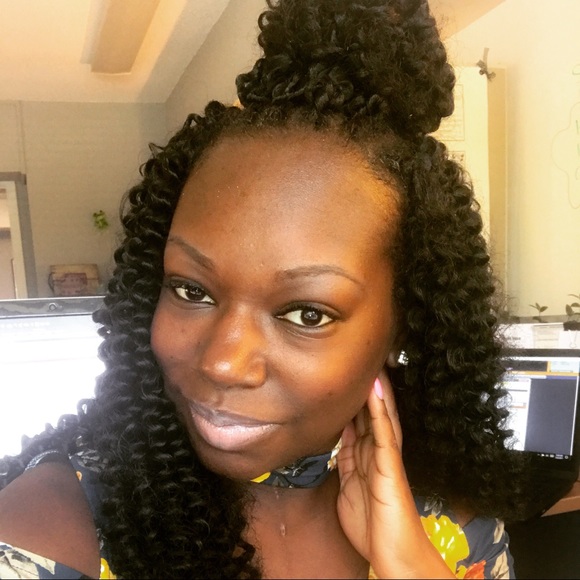 Profile Picture of Pamela Kerns (@pdkerns87) on Poshmark