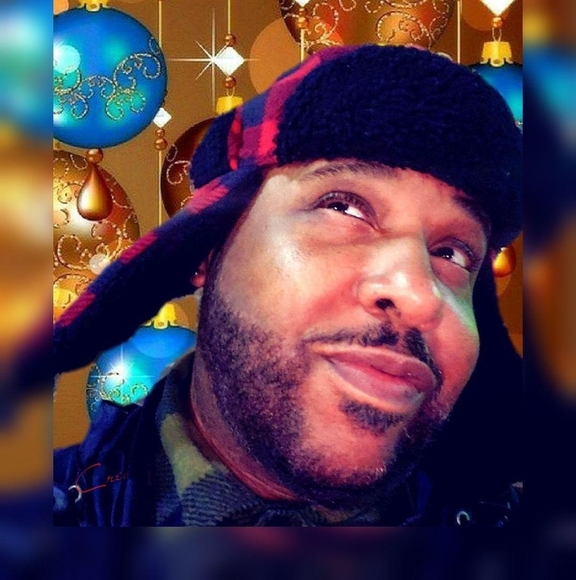 Profile Picture of Wayne Bailey (@phobybai) on Poshmark