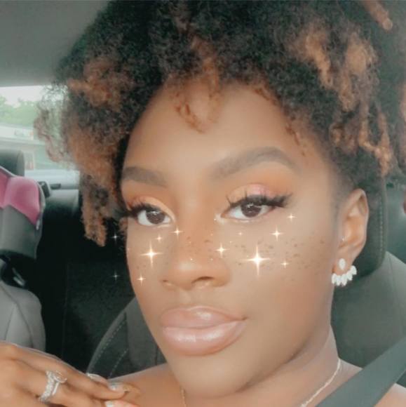 Profile Picture of Treychel Bryant (@prettytrey) on Poshmark