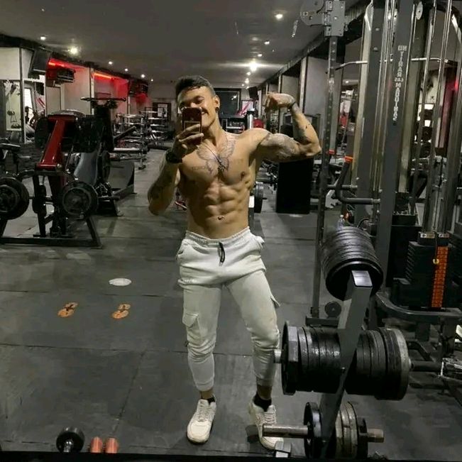 Profile Picture of esnellito olivo (@@edwinesnell) on Tiktok