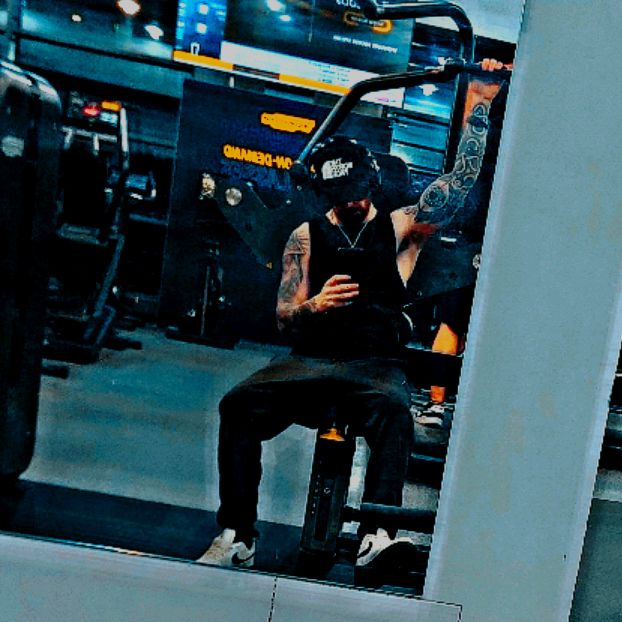 Profile Picture of Aaron (@mrajirish) on Tiktok