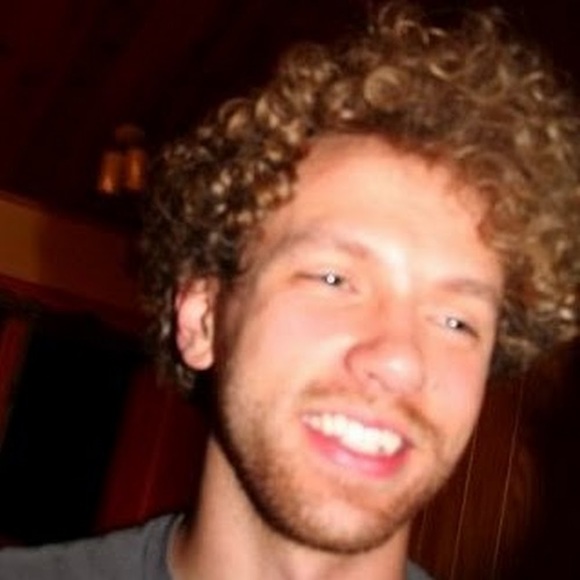 Profile Picture of Josh Lutterman (@jimmyrigjosher) on Poshmark