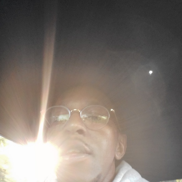 Profile Picture of Eric Hudson (@ehudson381) on Poshmark